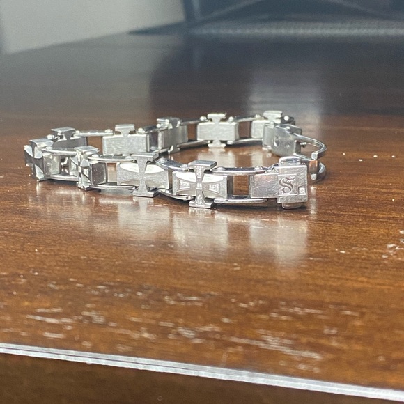 Simmons Jewelry Co Men’s Diamond Cross Bracelet - Picture 2 of 8